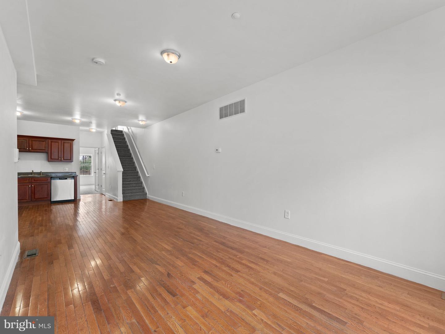 1910 N Gratz St Property Photo 38