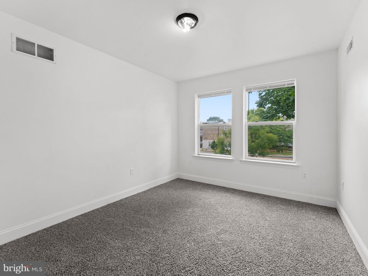 1910 N Gratz St Property Photo 49