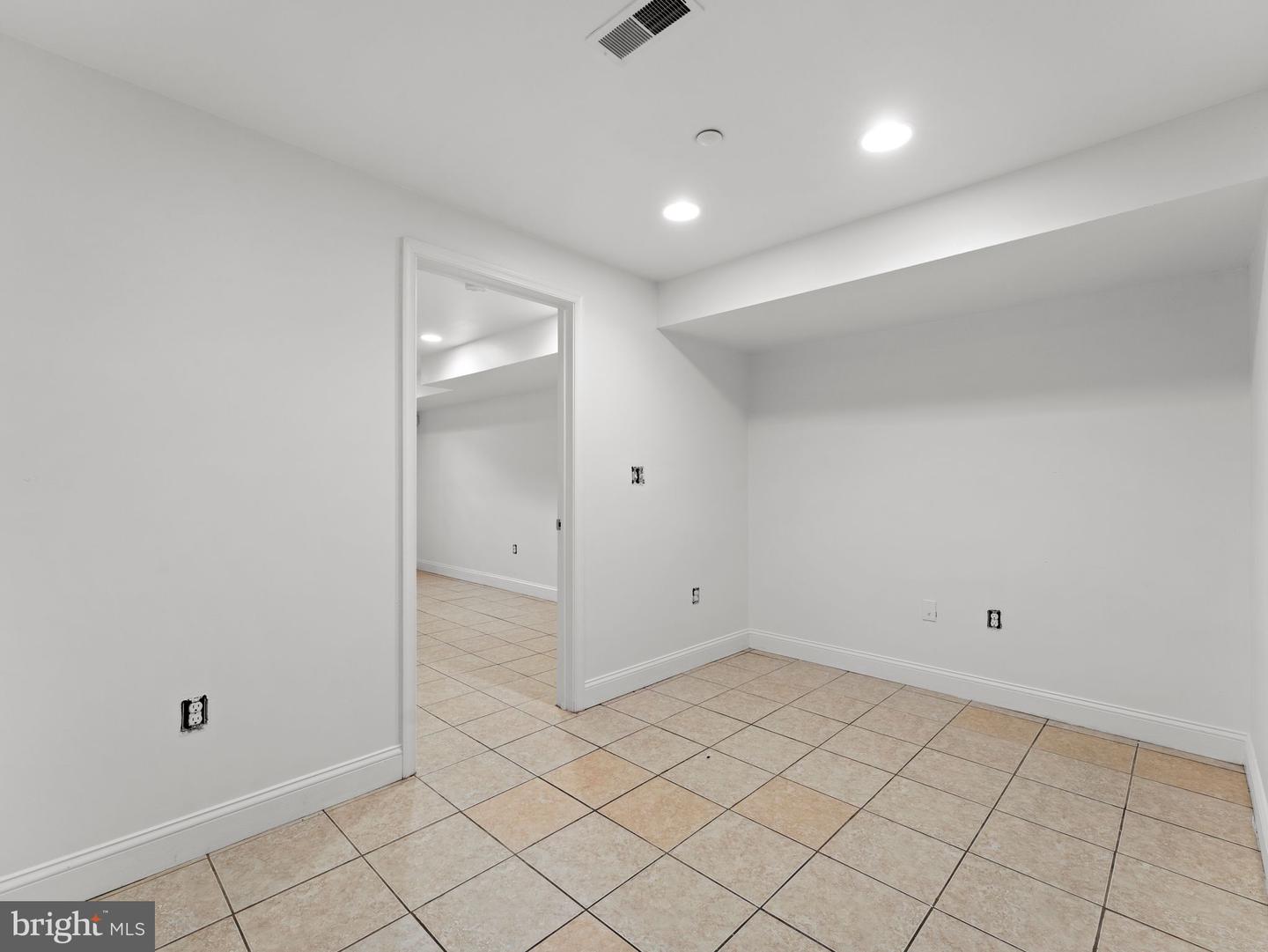 1910 N Gratz St Property Photo 54