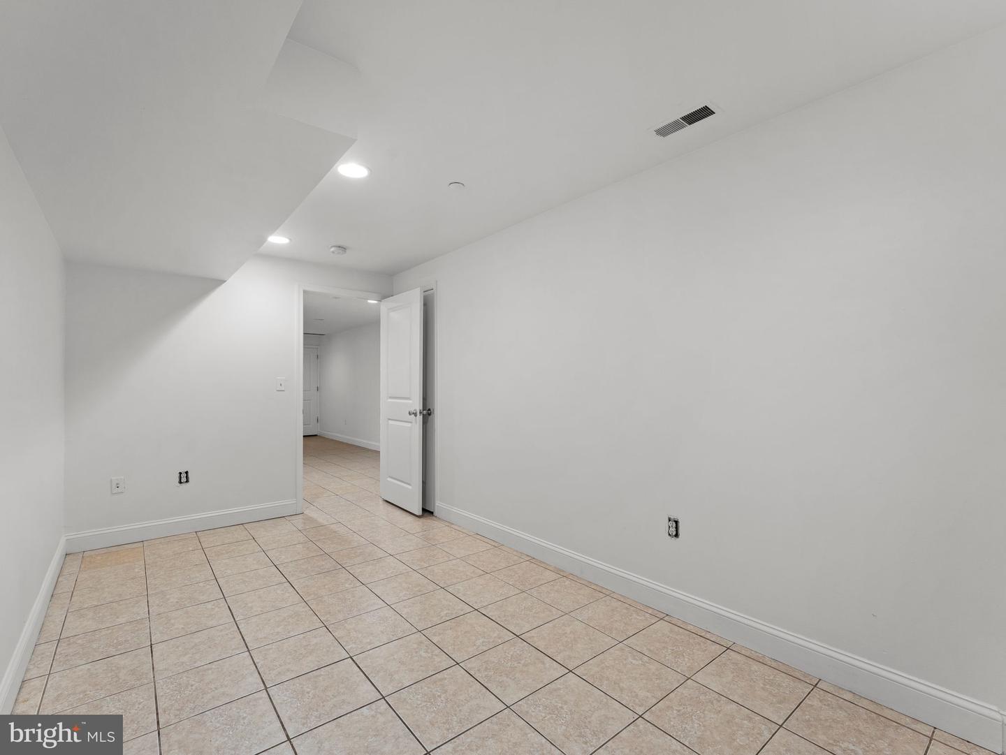 1910 N Gratz St Property Photo 56
