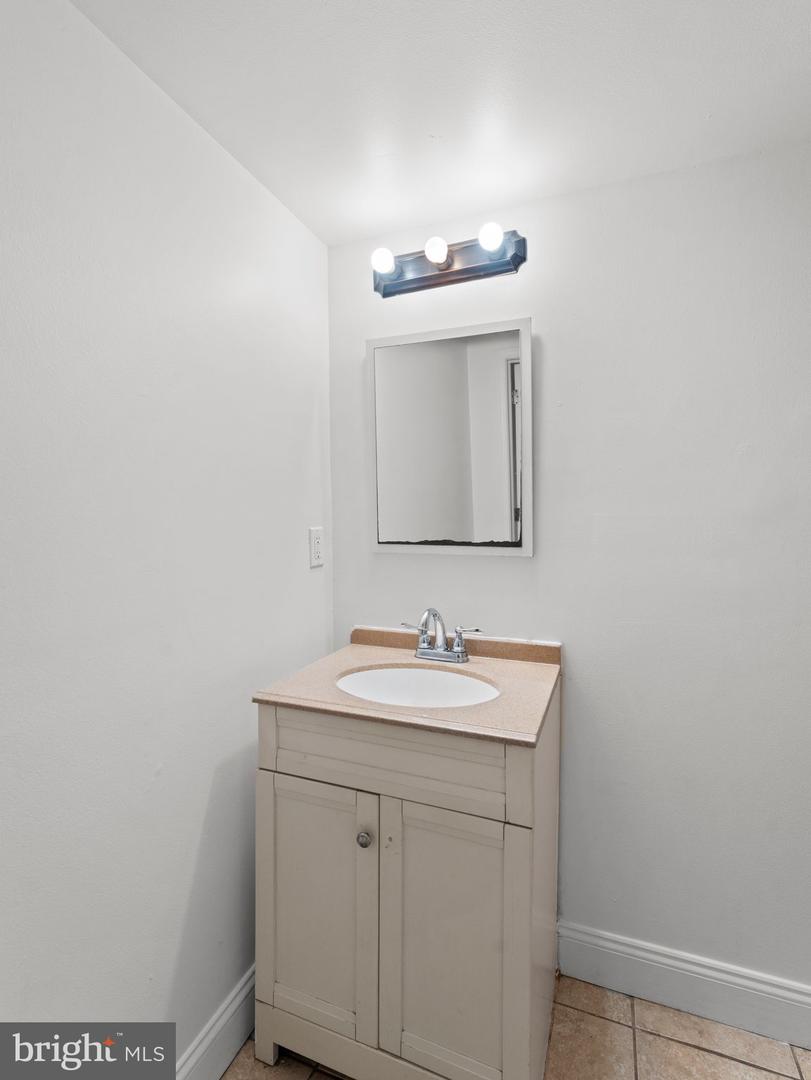 1910 N Gratz St Property Photo 57