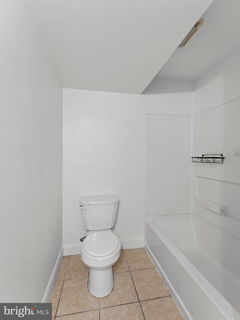 1910 N Gratz St Property Photo 58