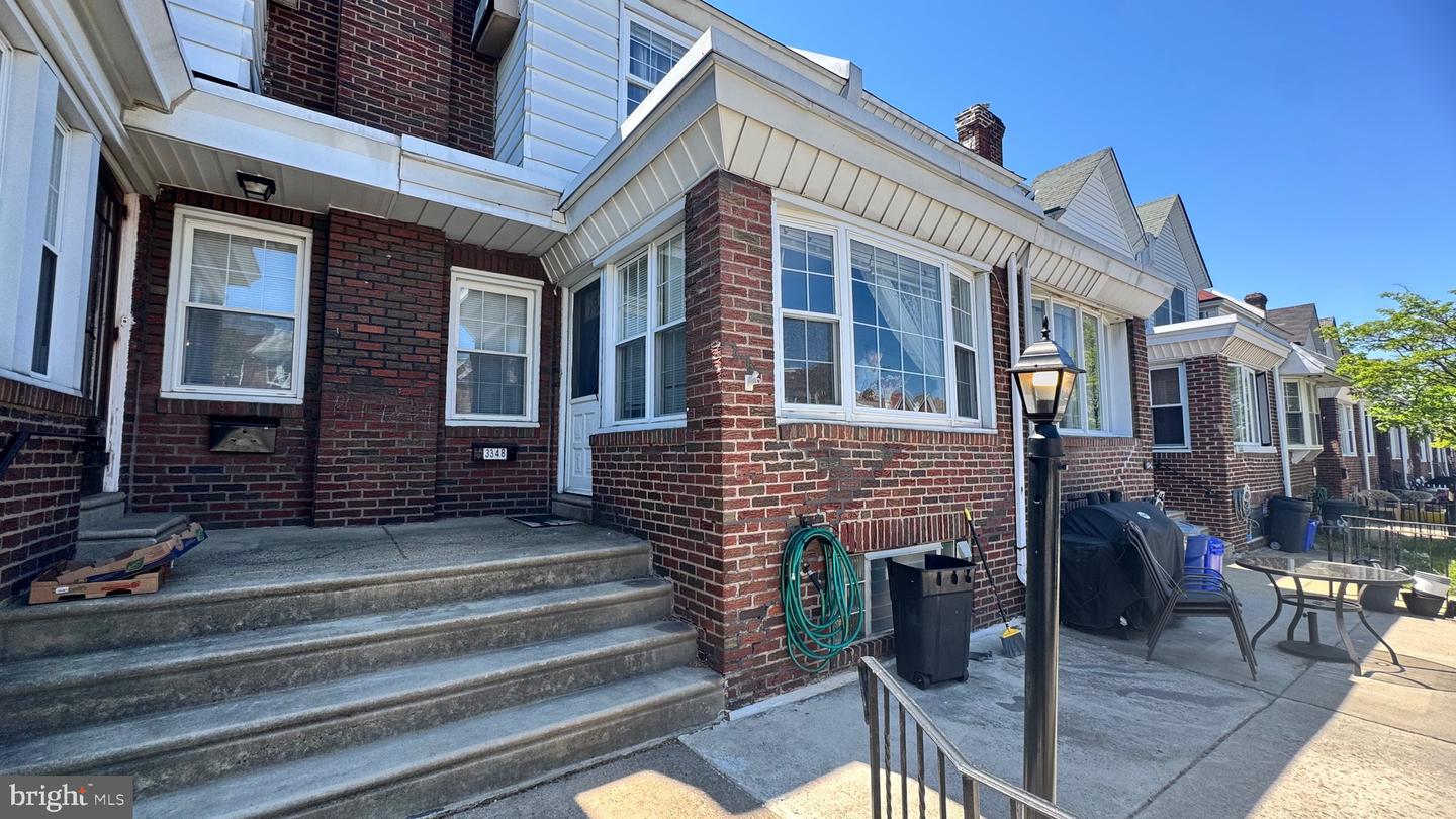 3348 ENGLEWOOD ST Property Photo 1