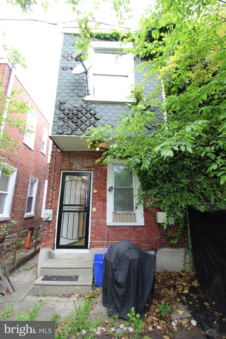 6048 Irving St Property Photo 23
