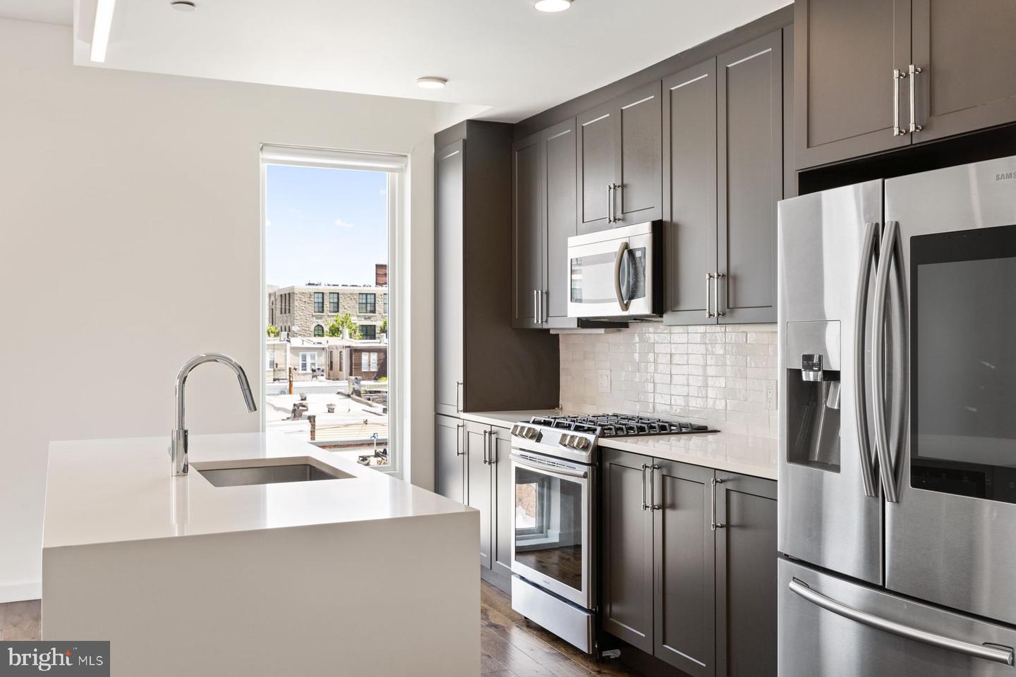 1501 N 31TH ST #PH4 Property Photo 1