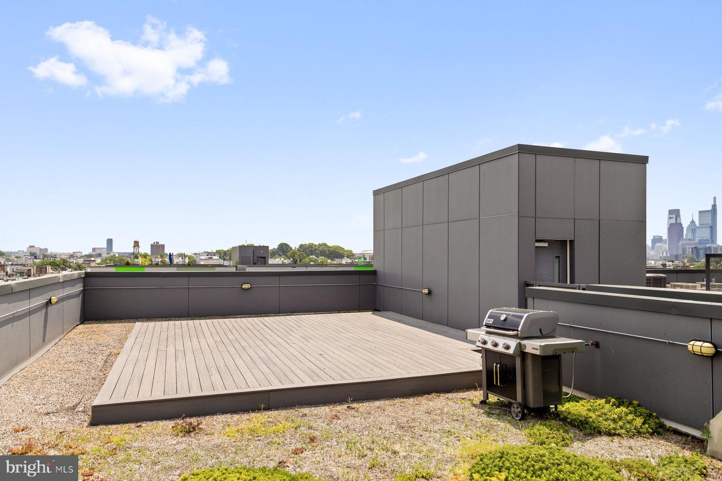 1501 N 31th St #ph4 Property Photo 17