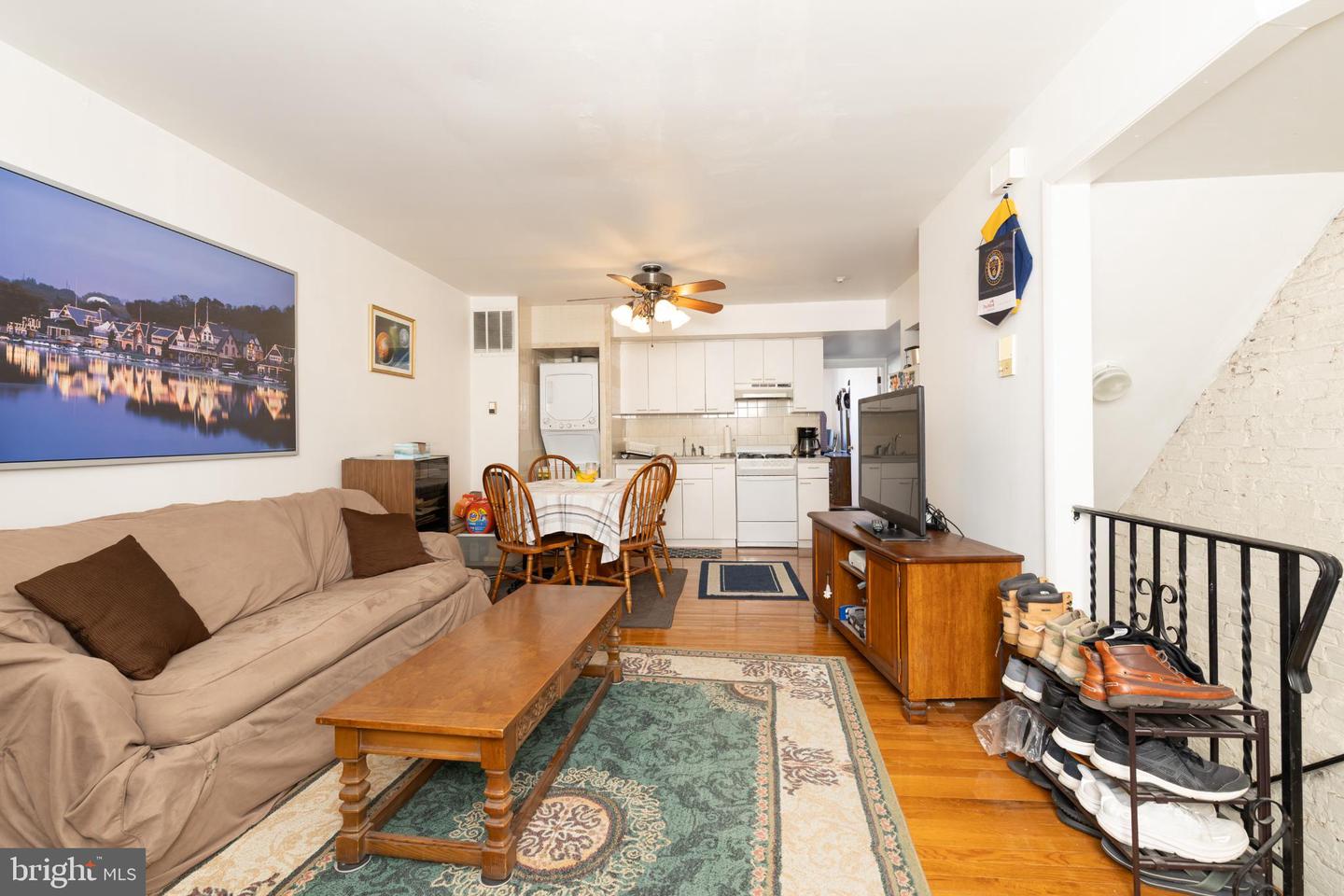 910 Mountain St Property Photo 19