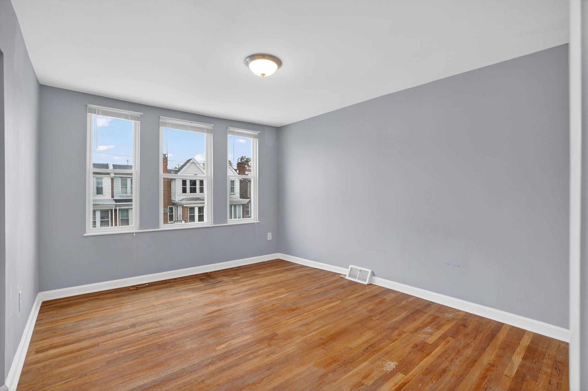 614 Gerhard St Property Photo 22