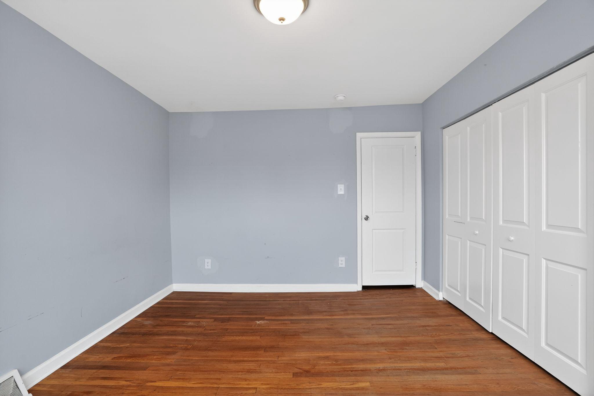 614 Gerhard St Property Photo 23