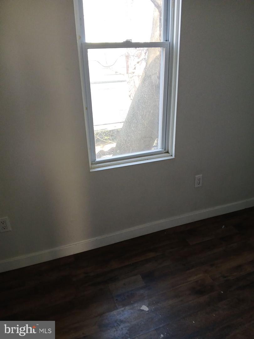 2214 N Cleveland St Property Photo 12