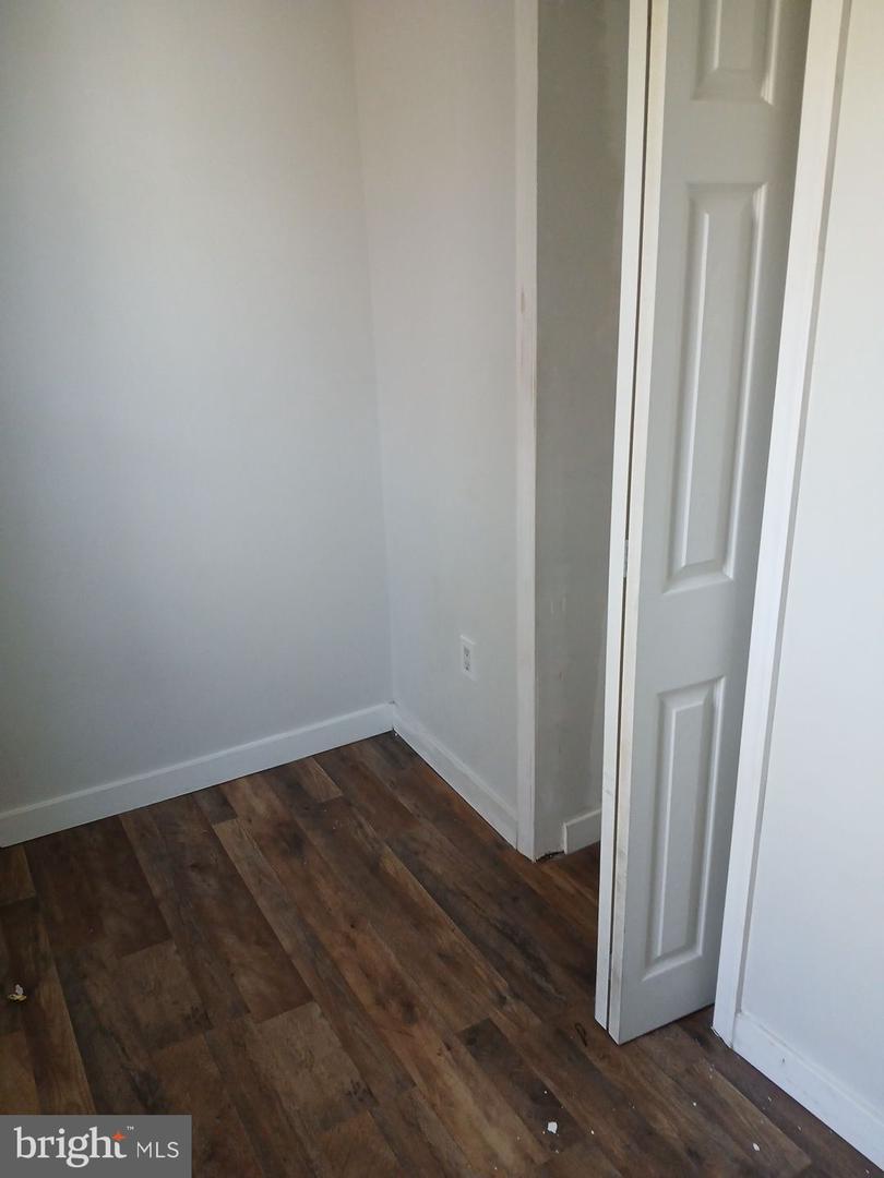 2214 N Cleveland St Property Photo 16
