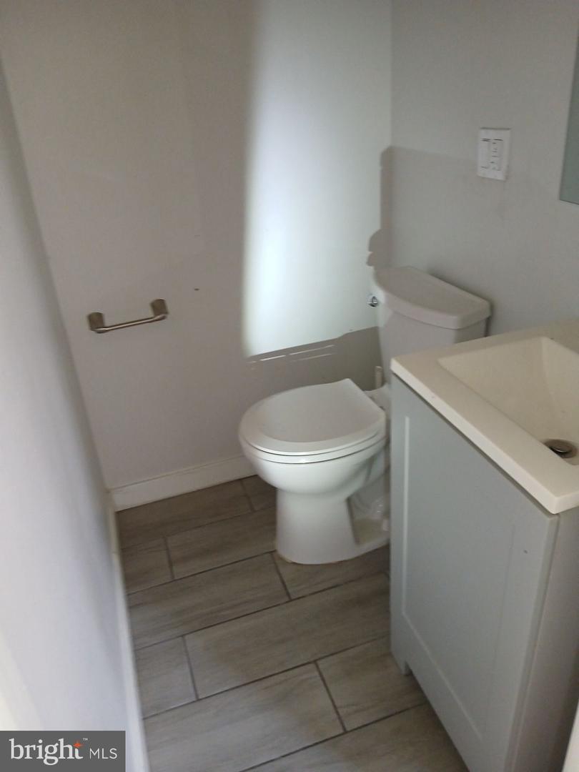 2214 N Cleveland St Property Photo 18