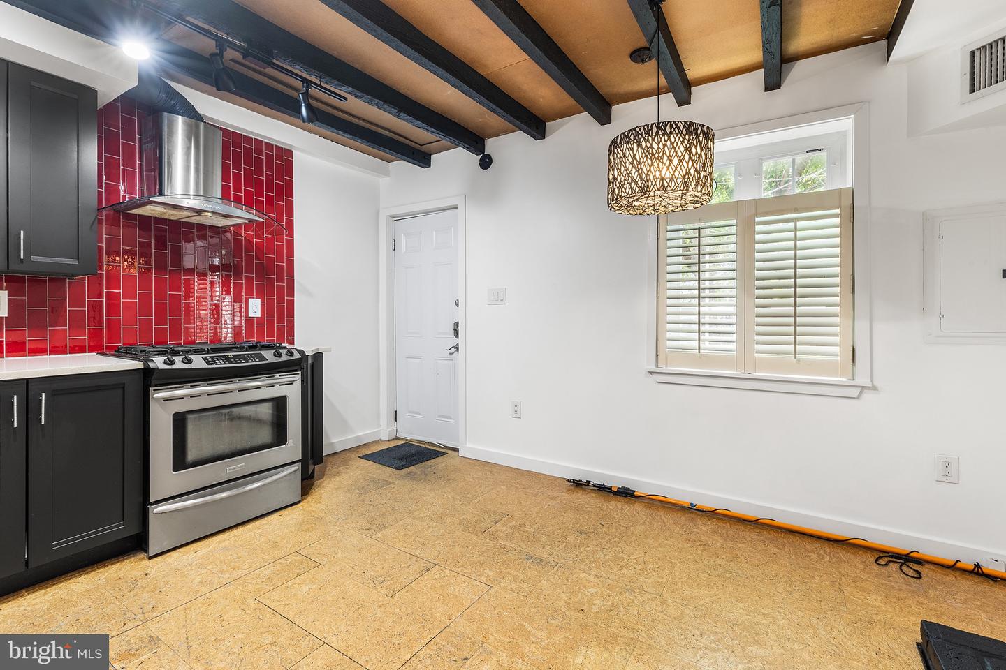 9 Bristow Pl Property Photo 6