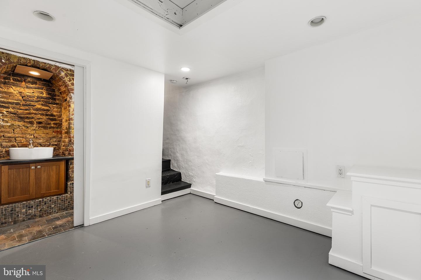 9 Bristow Pl Property Photo 9