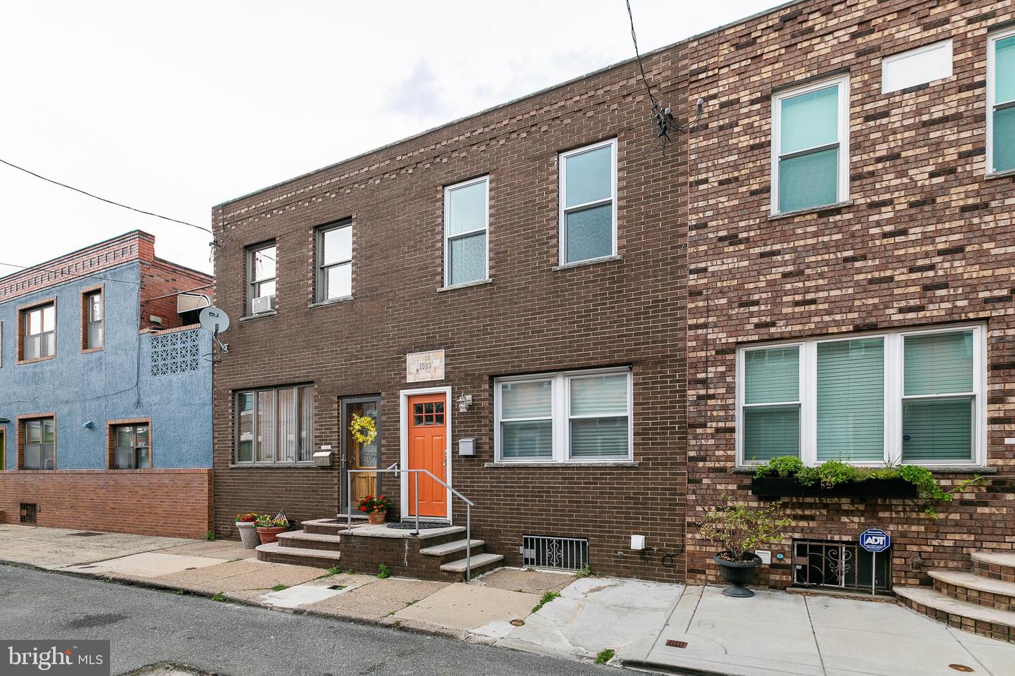 1903 S Warnock St Property Photo 3