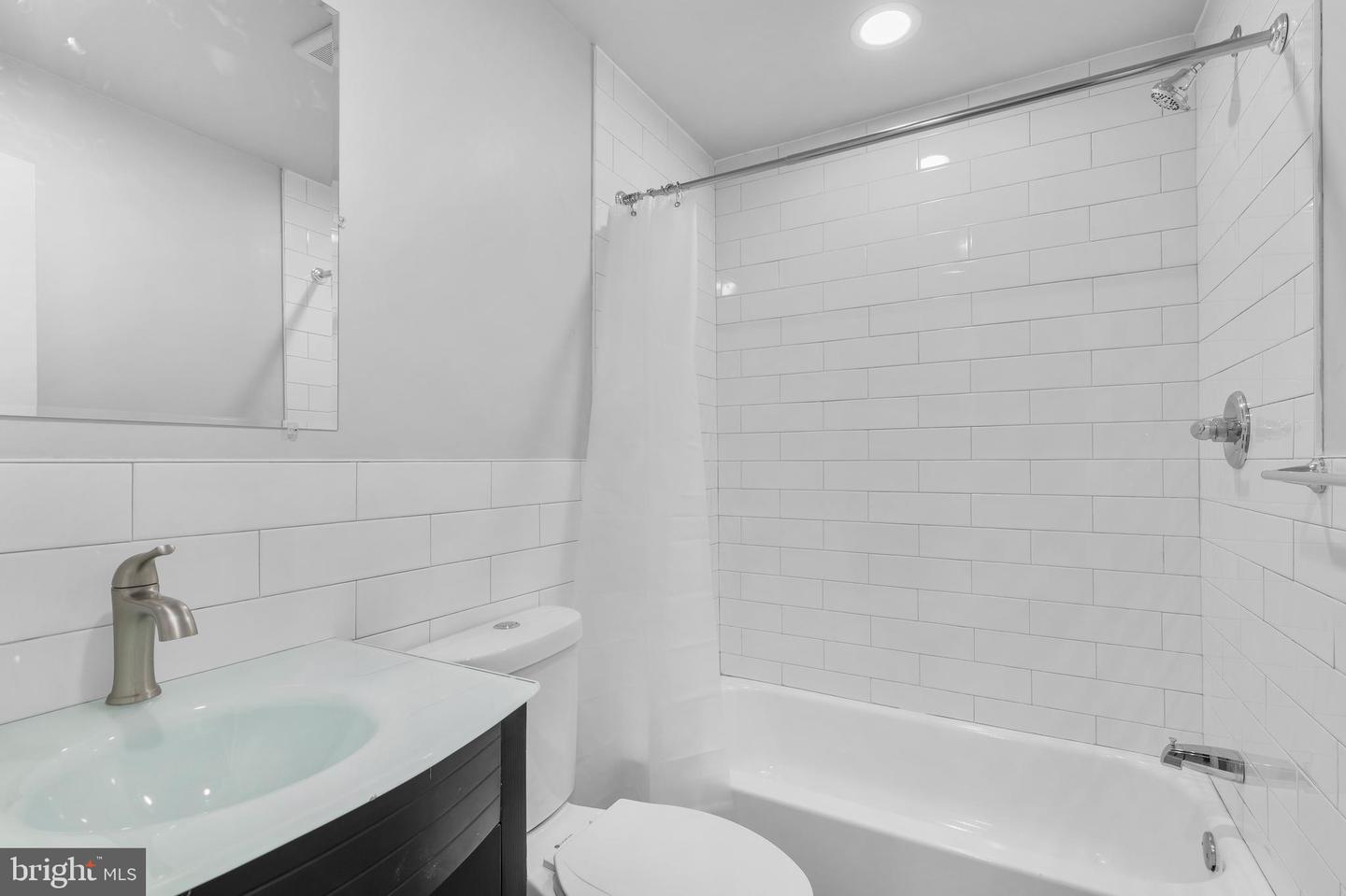 69 E Slocum St Property Photo 11