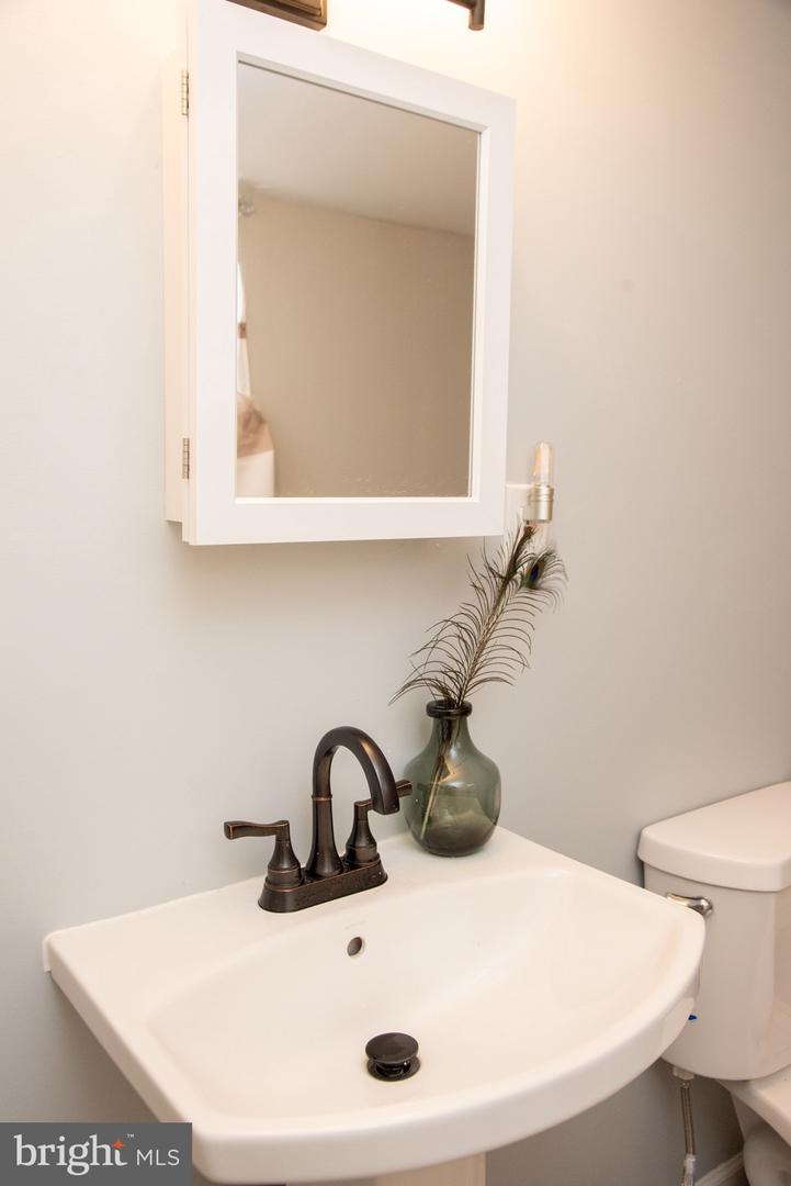 7925 Michener Ave Property Photo 32