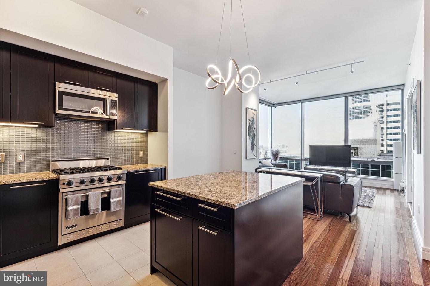 1414 S Penn Sq #34g Property Photo 1