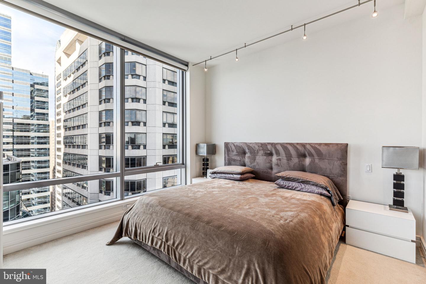 1414 S Penn Sq #34g Property Photo 12