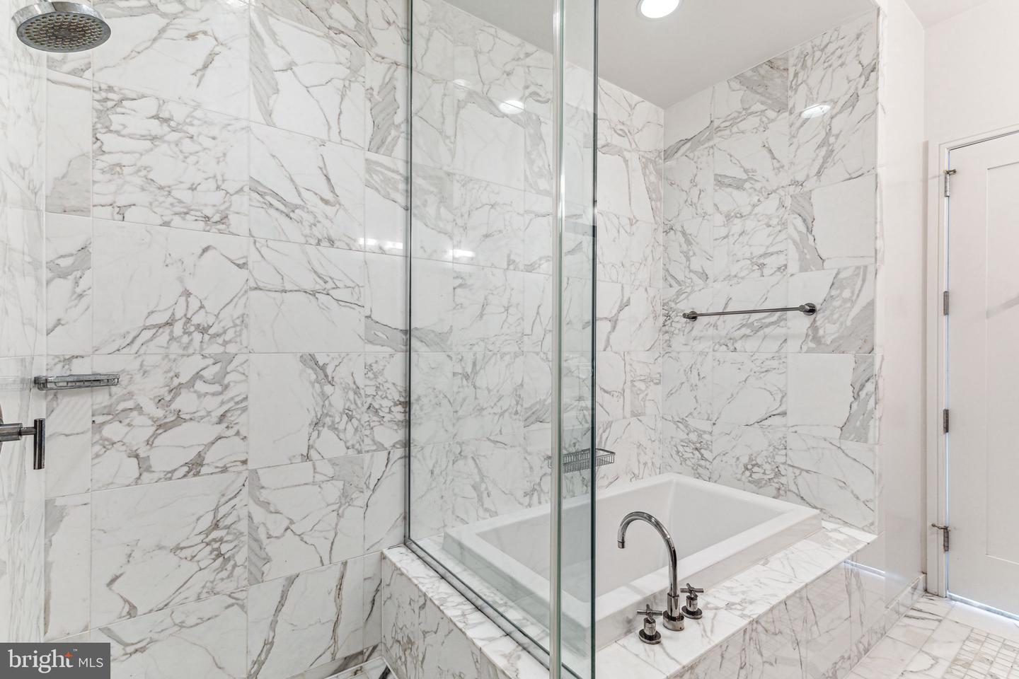1414 S Penn Sq #34g Property Photo 17