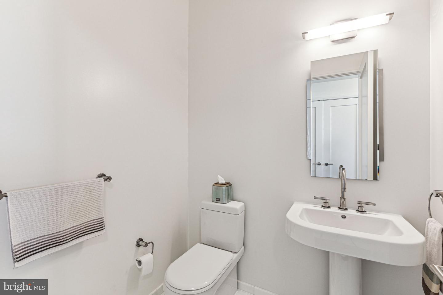 1414 S Penn Sq #34g Property Photo 18