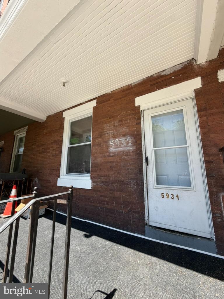 5931 Summer St Property Photo 2