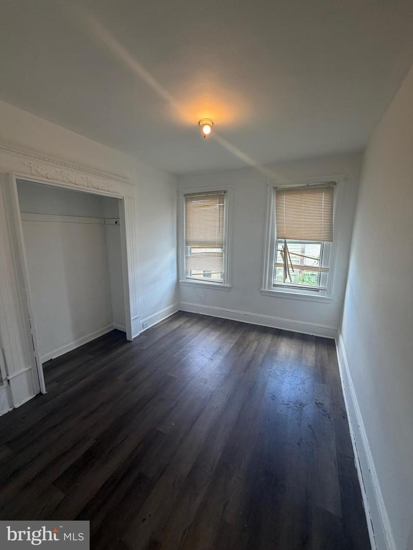 5931 Summer St Property Photo 9