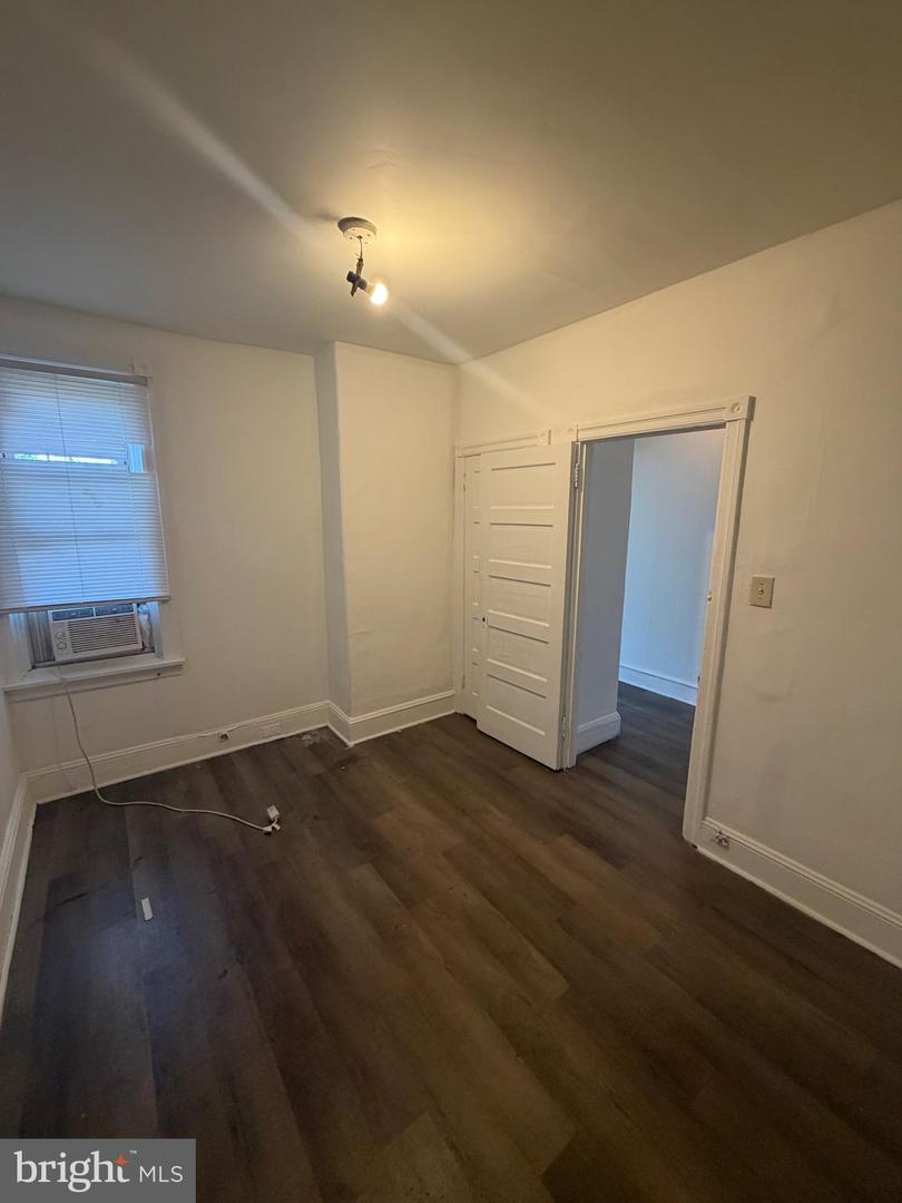 5931 Summer St Property Photo 12