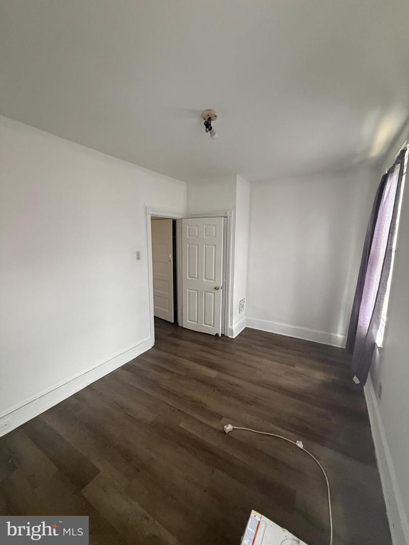 5931 Summer St Property Photo 15