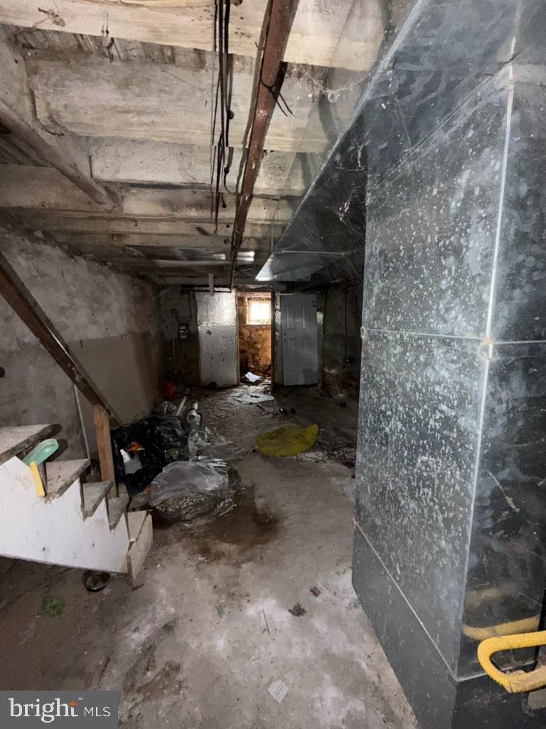 5931 Summer St Property Photo 18