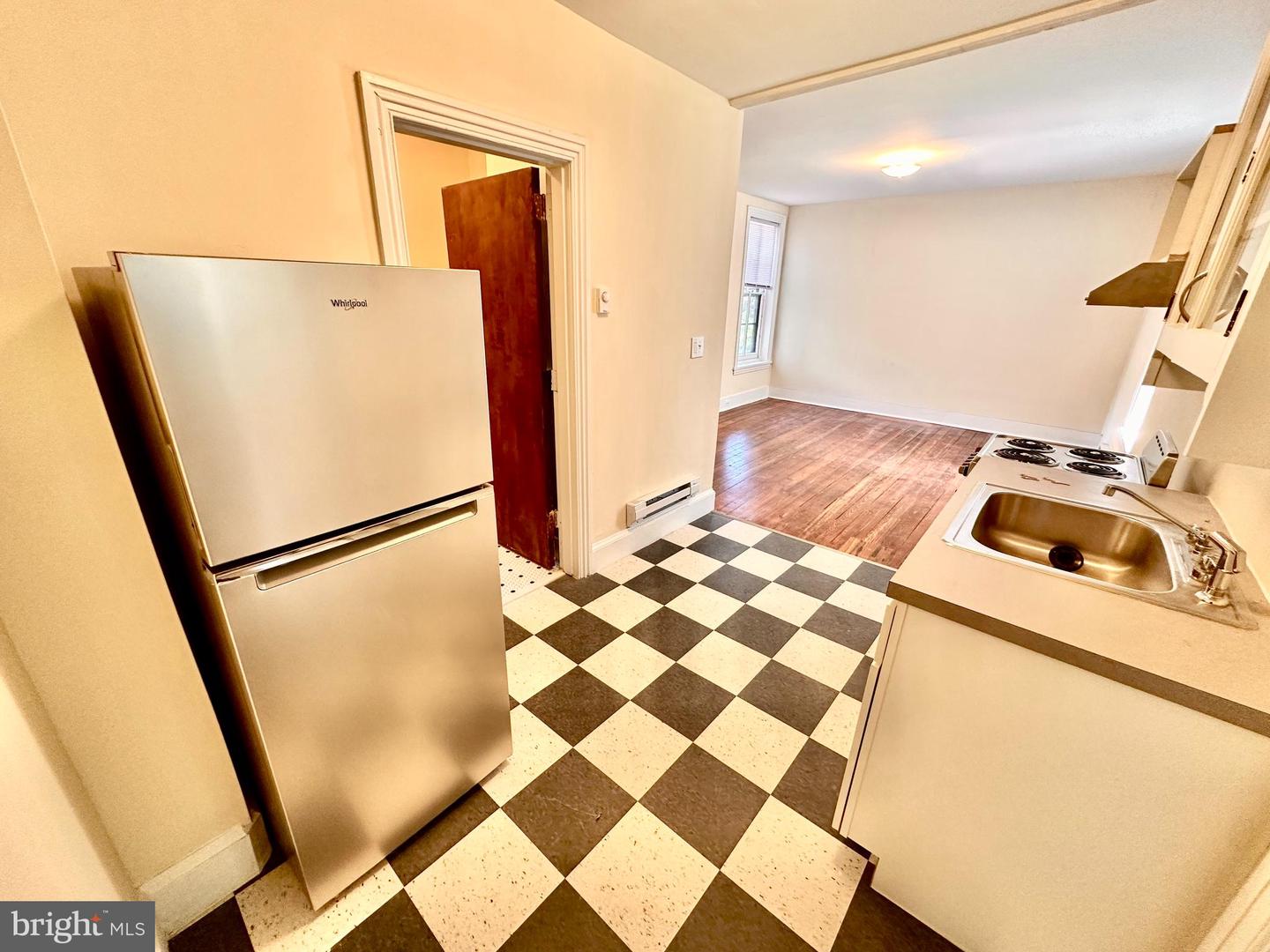 30 W Penn St #2r Property Photo 2