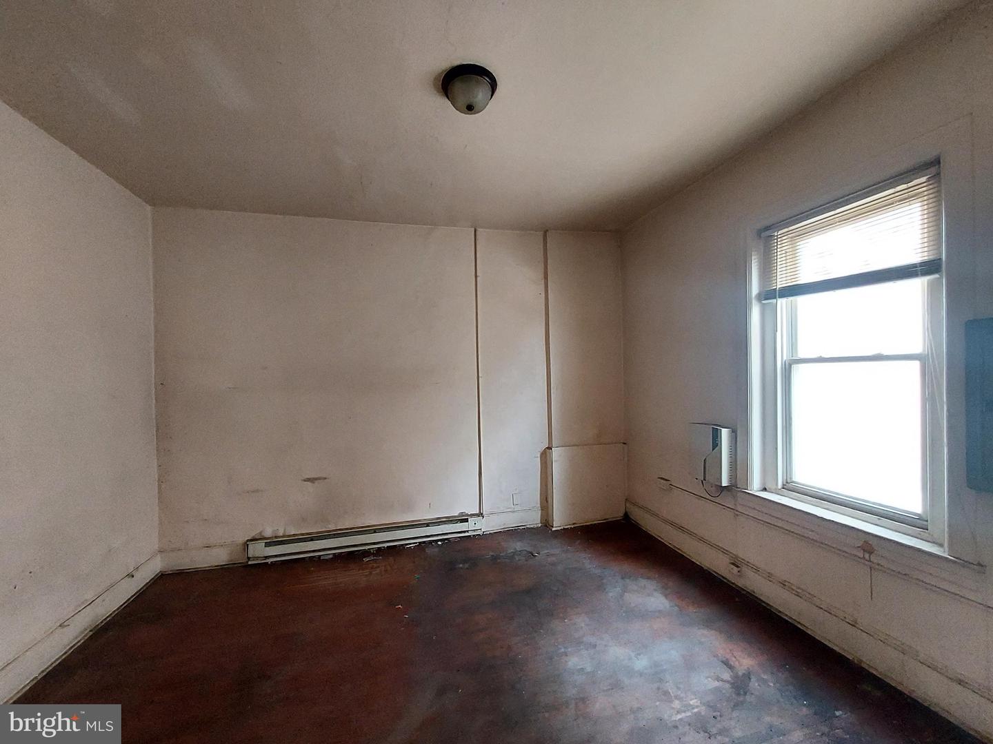5302 Wayne Ave Property Photo 20