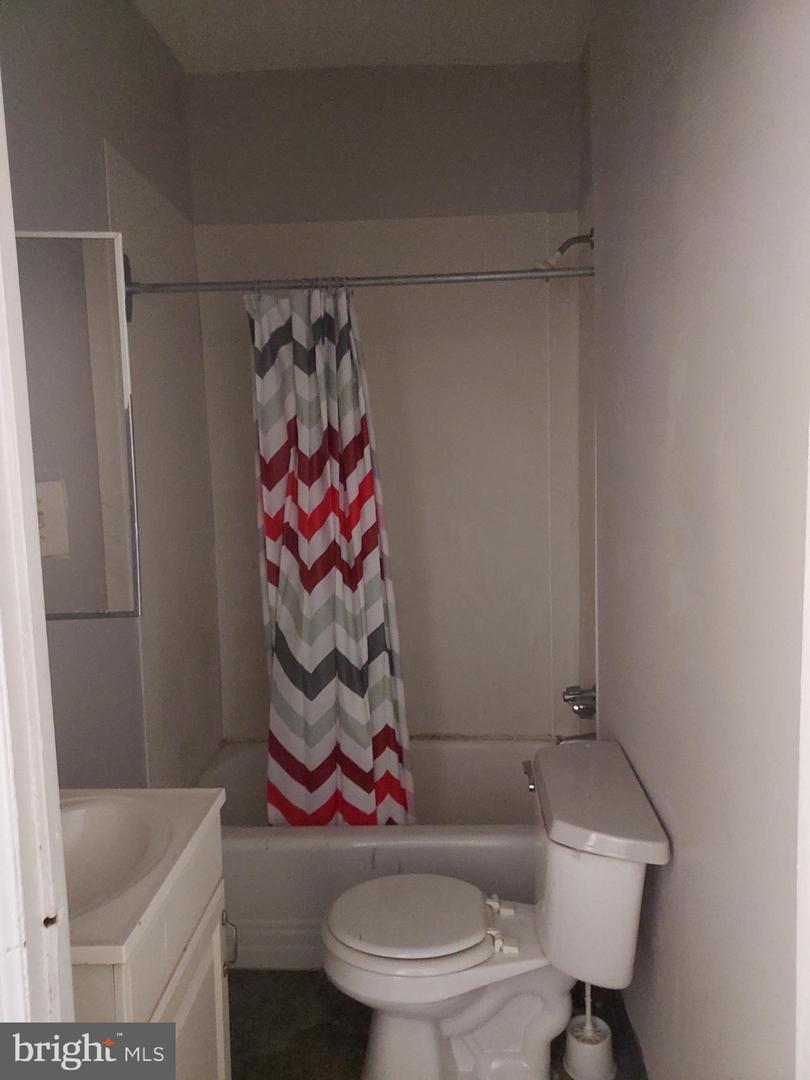 5302 Wayne Ave Property Photo 23