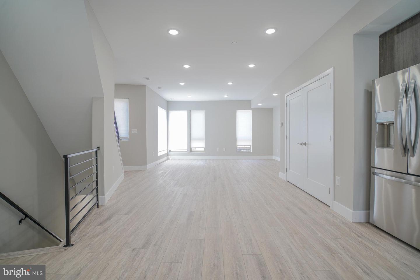 1201 N Taylor Property Photo 3