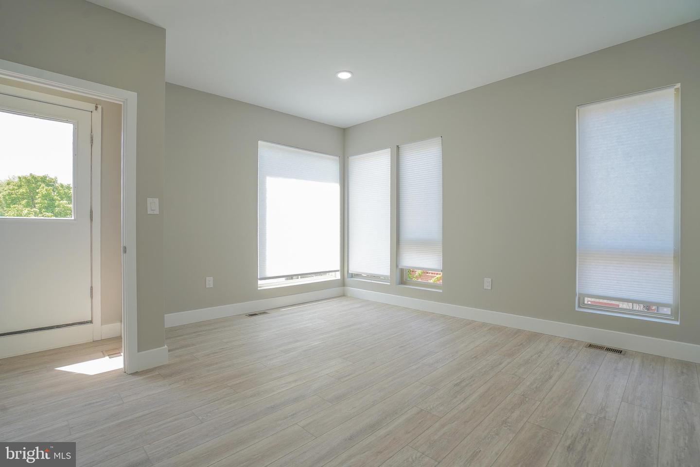 1201 N Taylor Property Photo 20