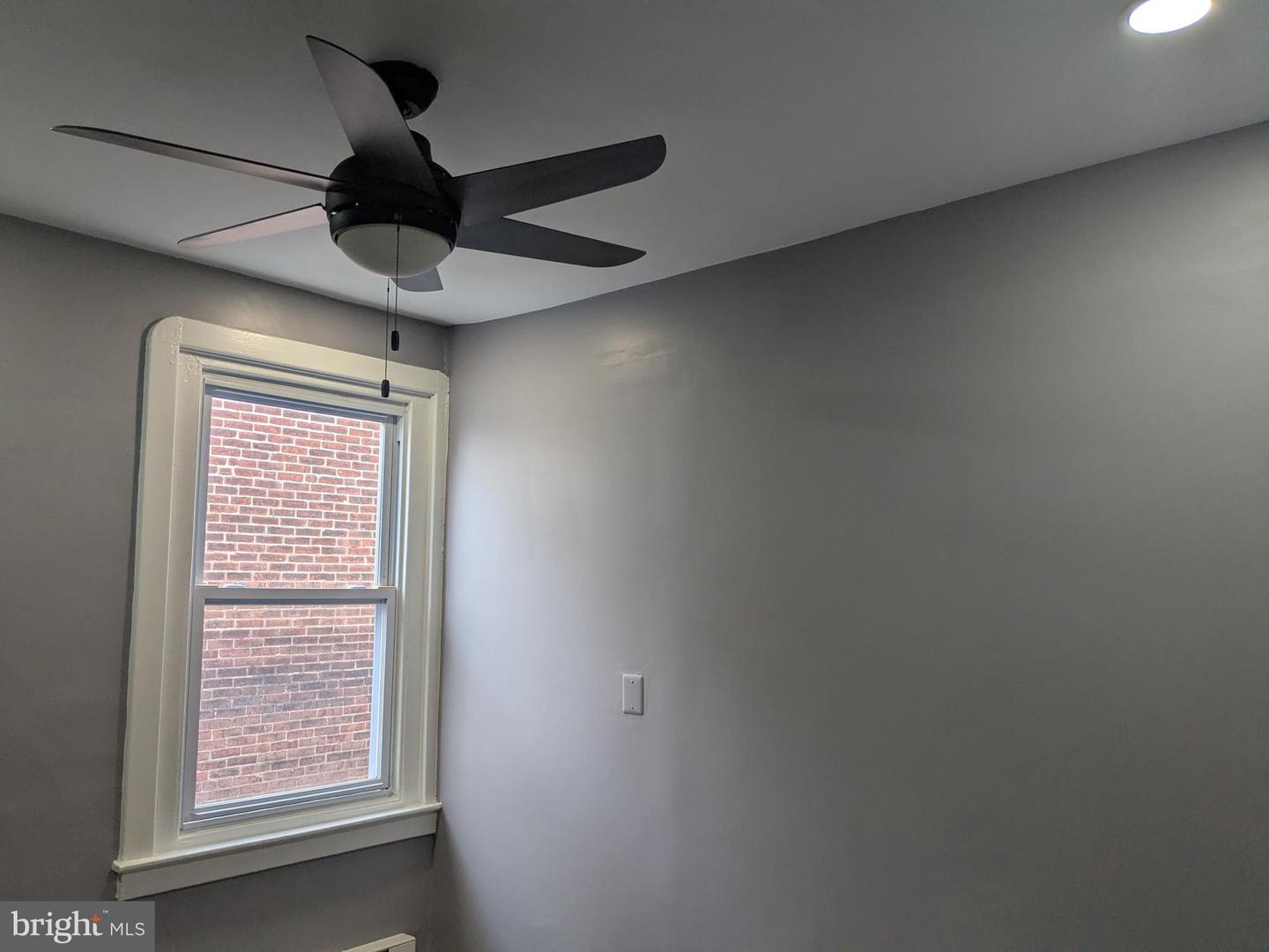 539 W Olney Ave Property Photo 12