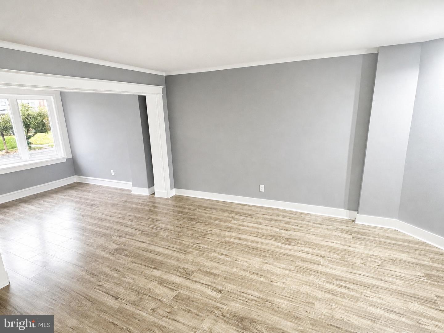 6945 Ogontz Ave Property Photo 8