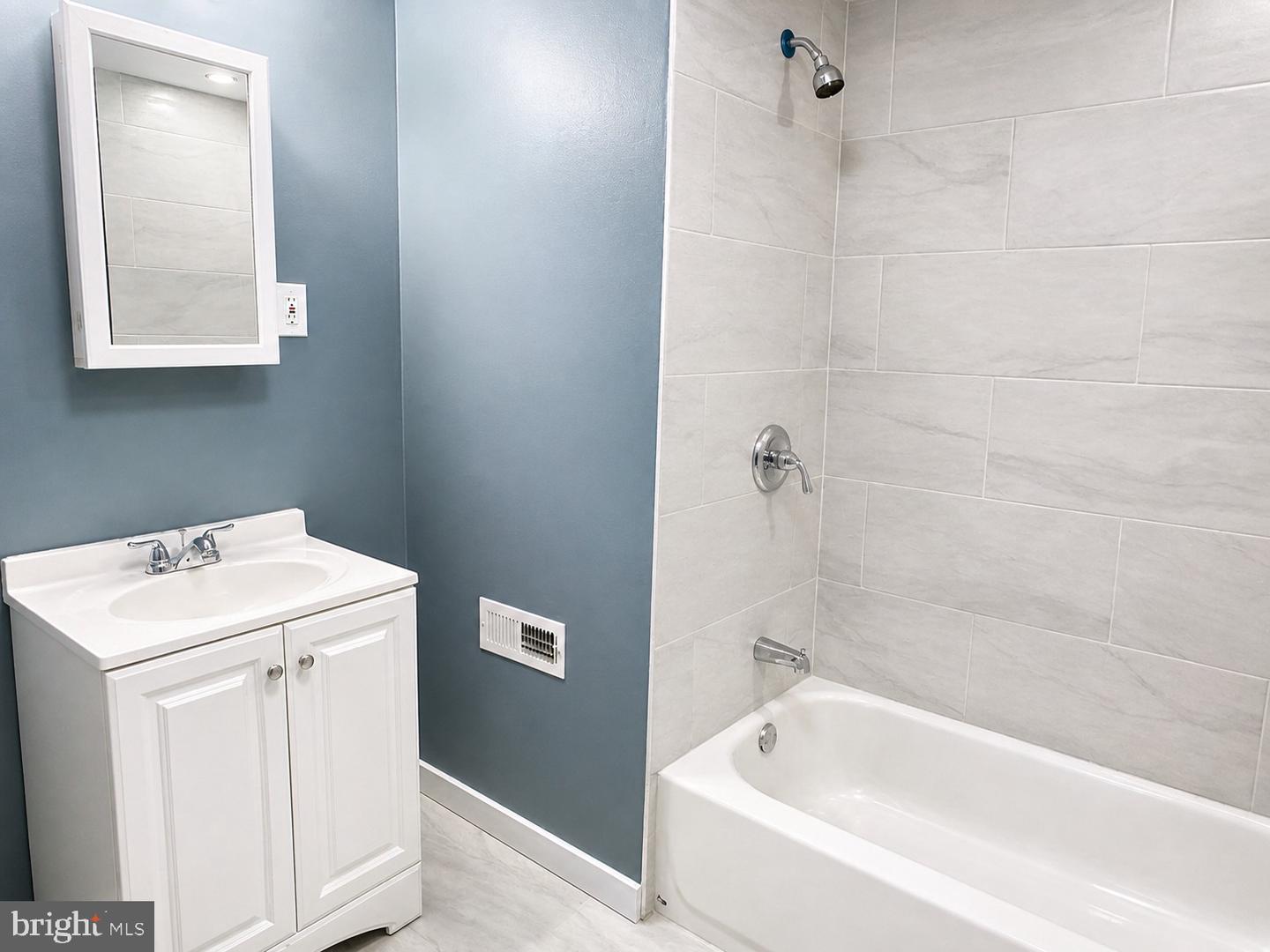 6945 Ogontz Ave Property Photo 21