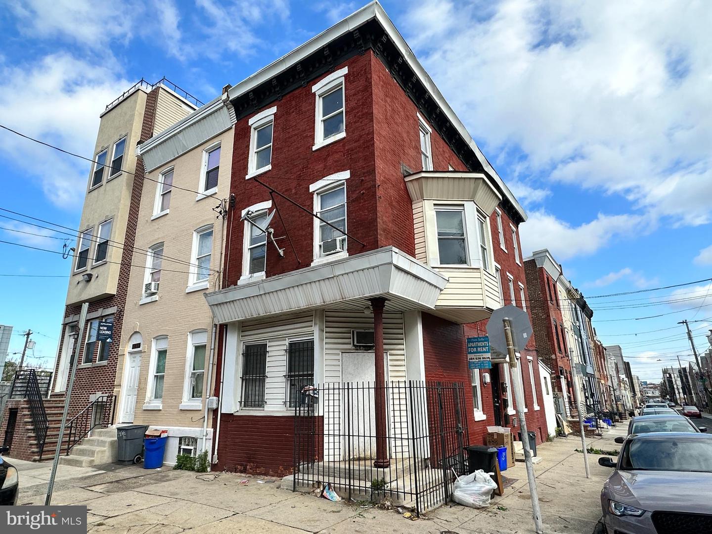 1811 W Montgomery Ave Property Photo 1