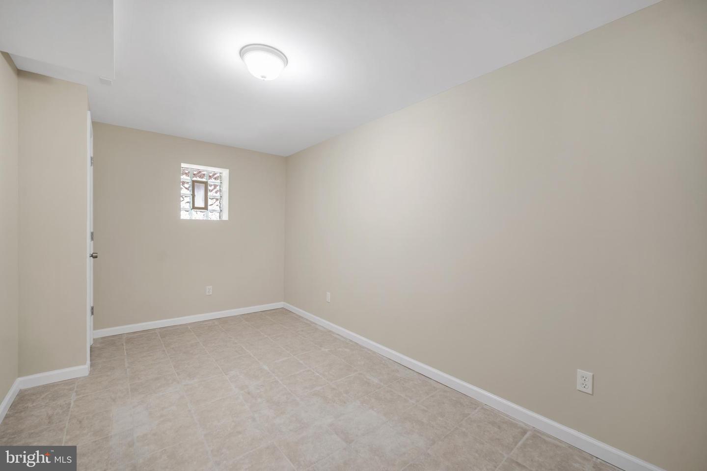 6719 N 17th St Property Photo 7