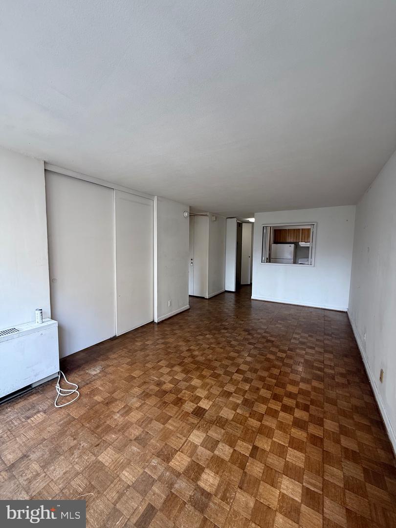 224-30 W Rittenhouse Sq #2317 Property Photo 3