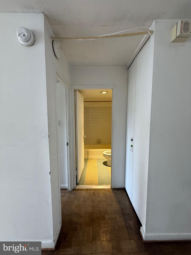 224-30 W Rittenhouse Sq #2317 Property Photo 5