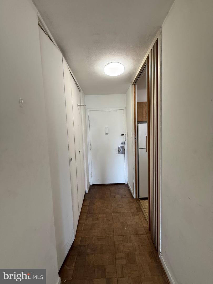 224-30 W Rittenhouse Sq #2317 Property Photo 8