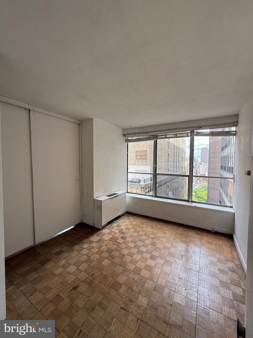 224-30 W Rittenhouse Sq #2317 Property Photo 12
