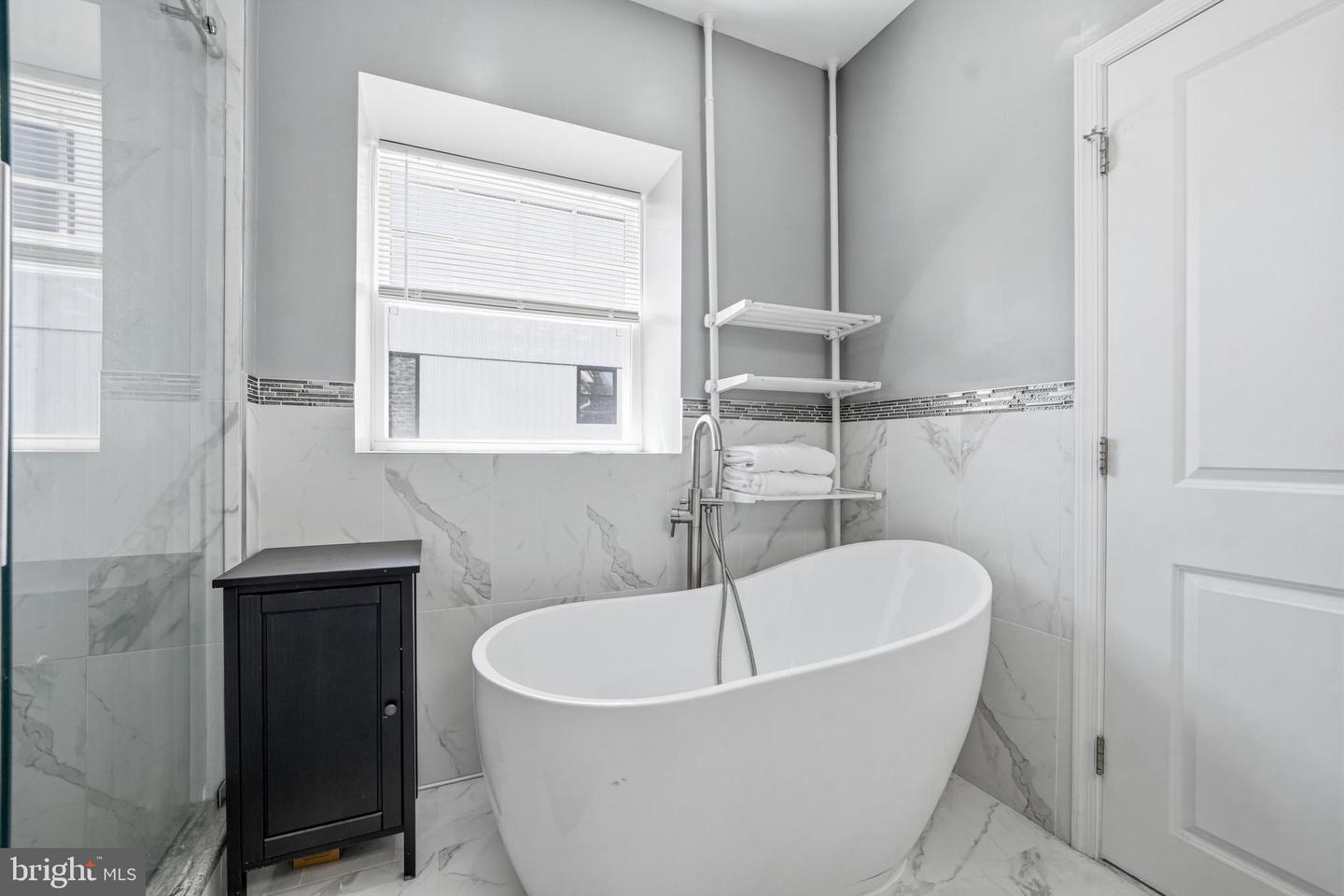 2227 N 54th St Property Photo 14