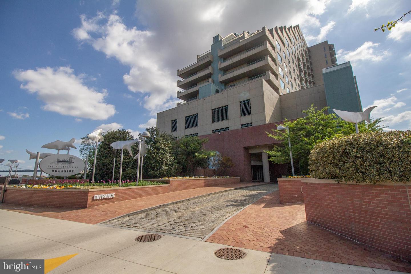 717 S Christopher Columbus Blvd S #714 Property Photo 2