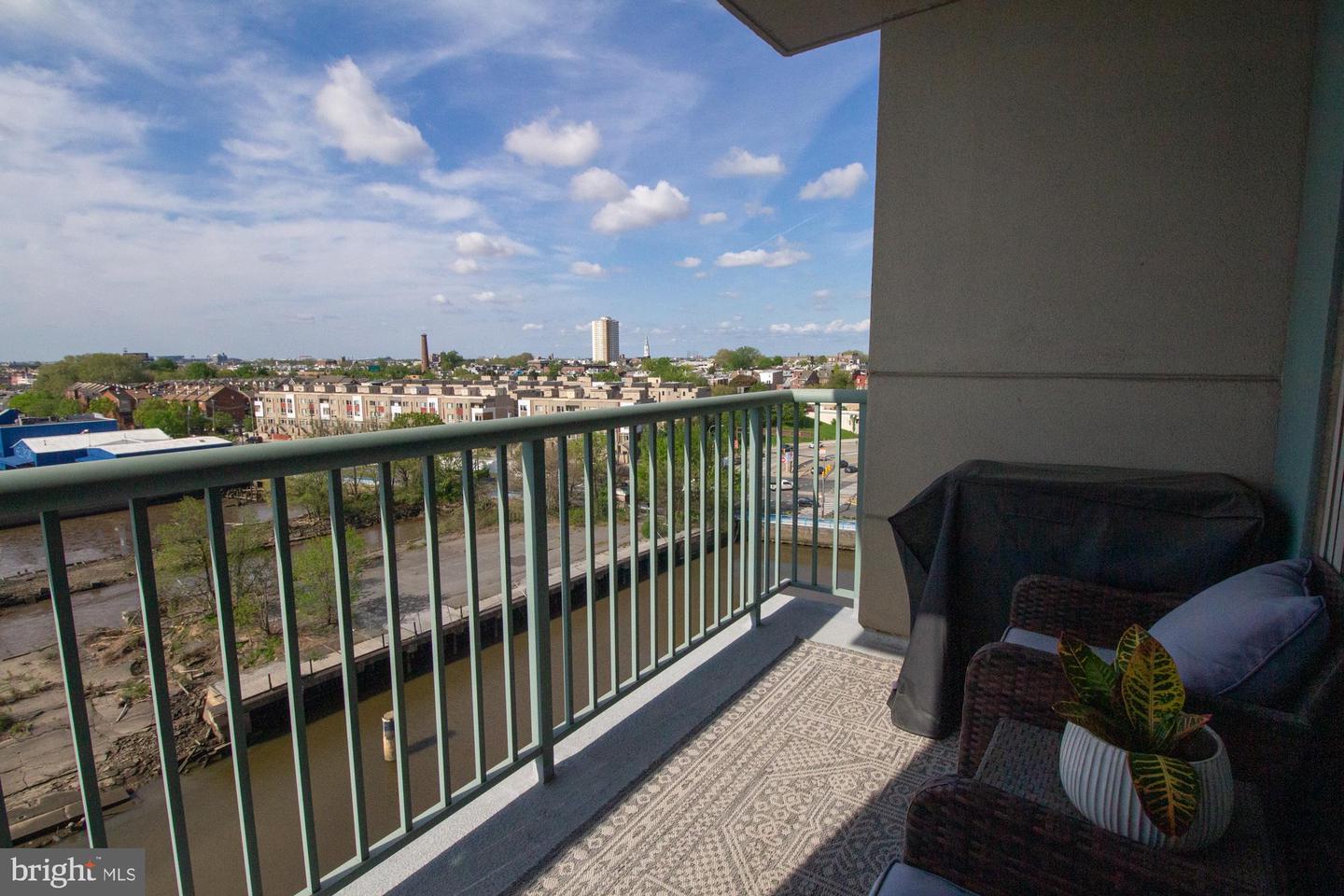 717 S Christopher Columbus Blvd S #714 Property Photo 7