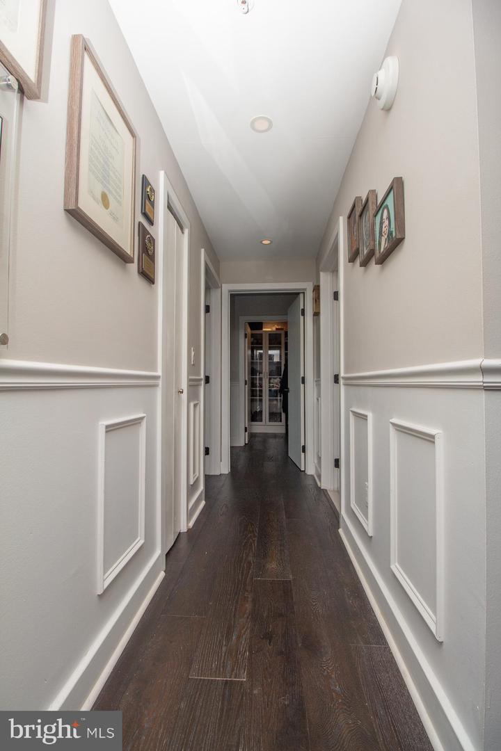 717 S Christopher Columbus Blvd S #714 Property Photo 11