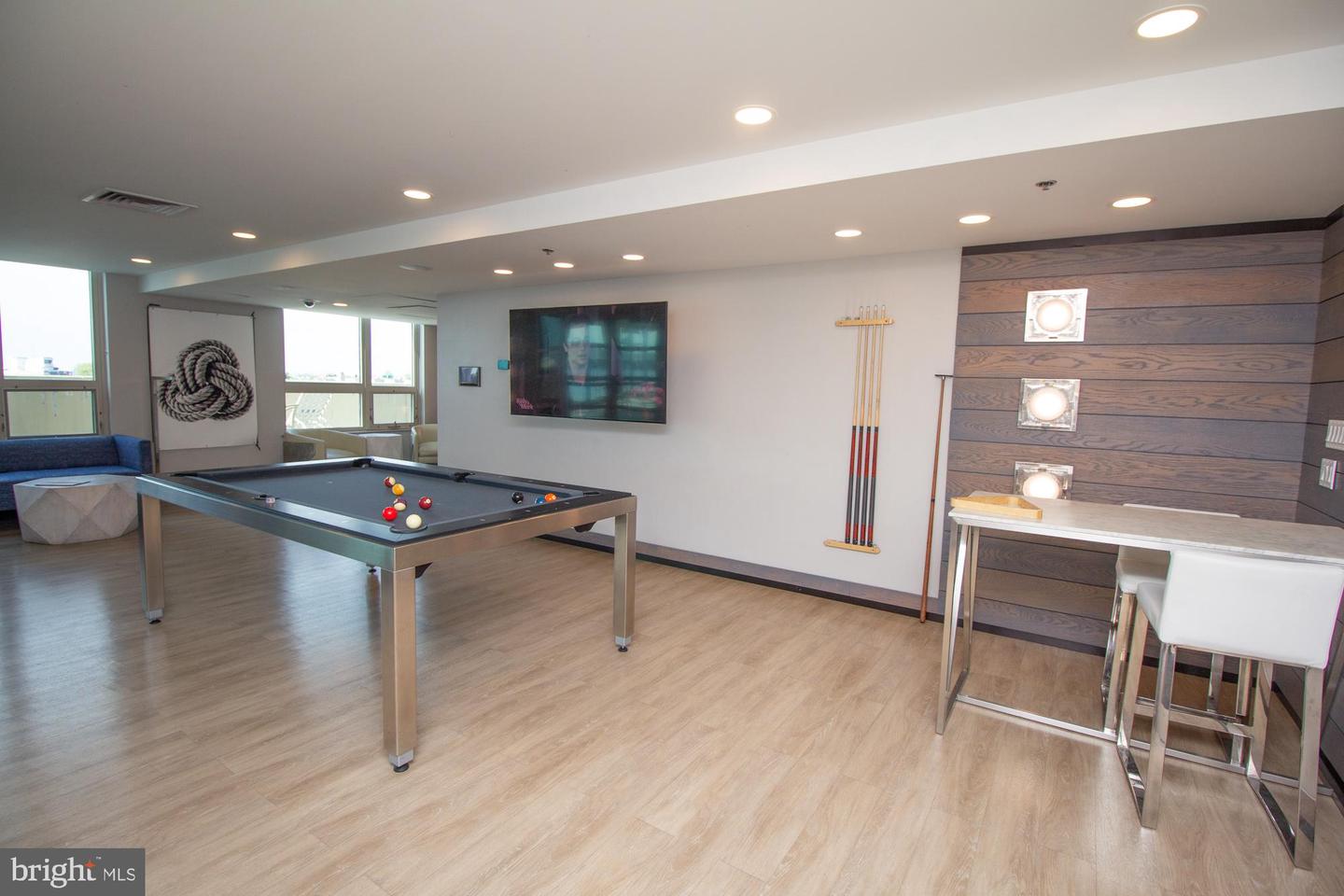 717 S Christopher Columbus Blvd S #714 Property Photo 22