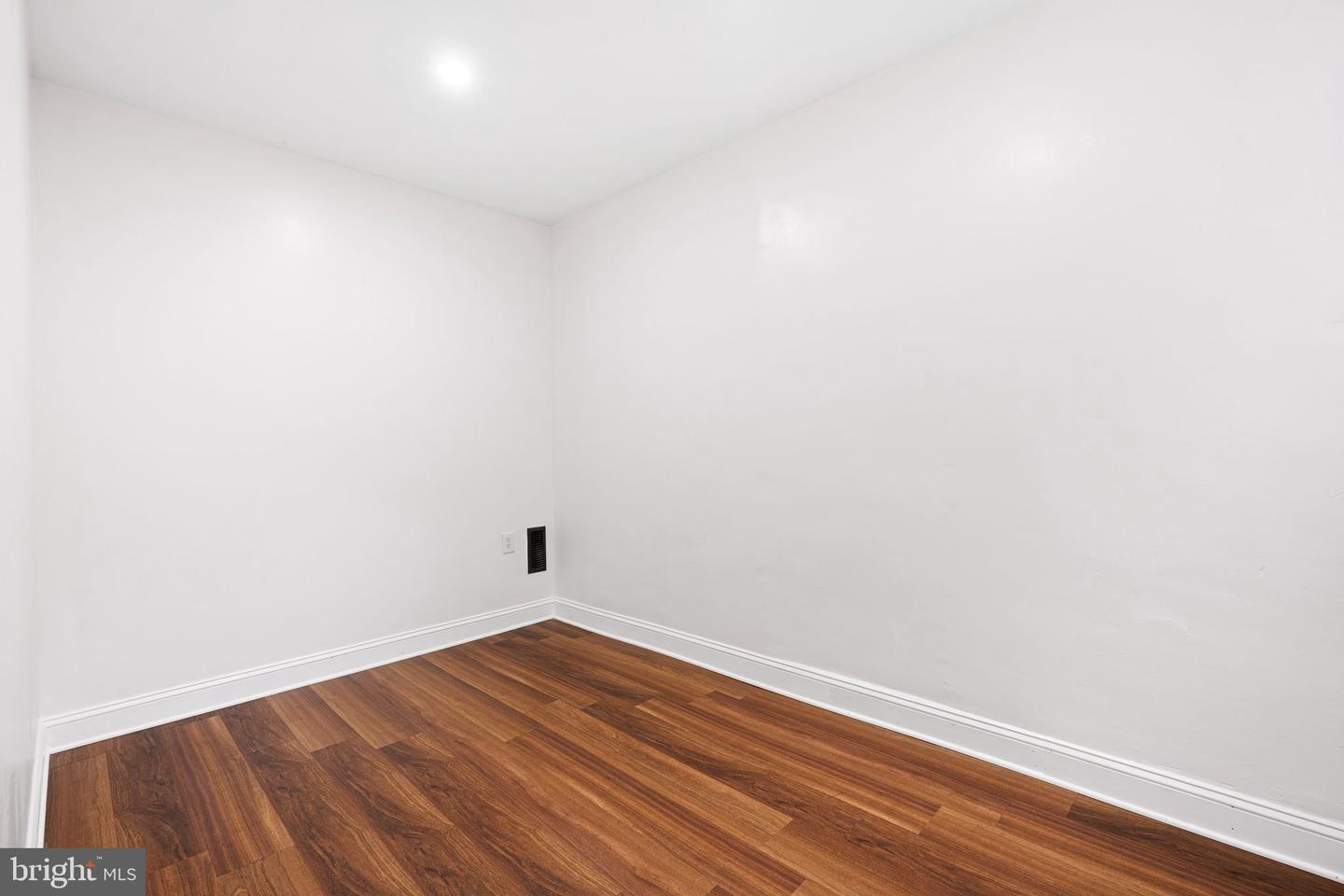 4750 Paschall Ave Property Photo 17